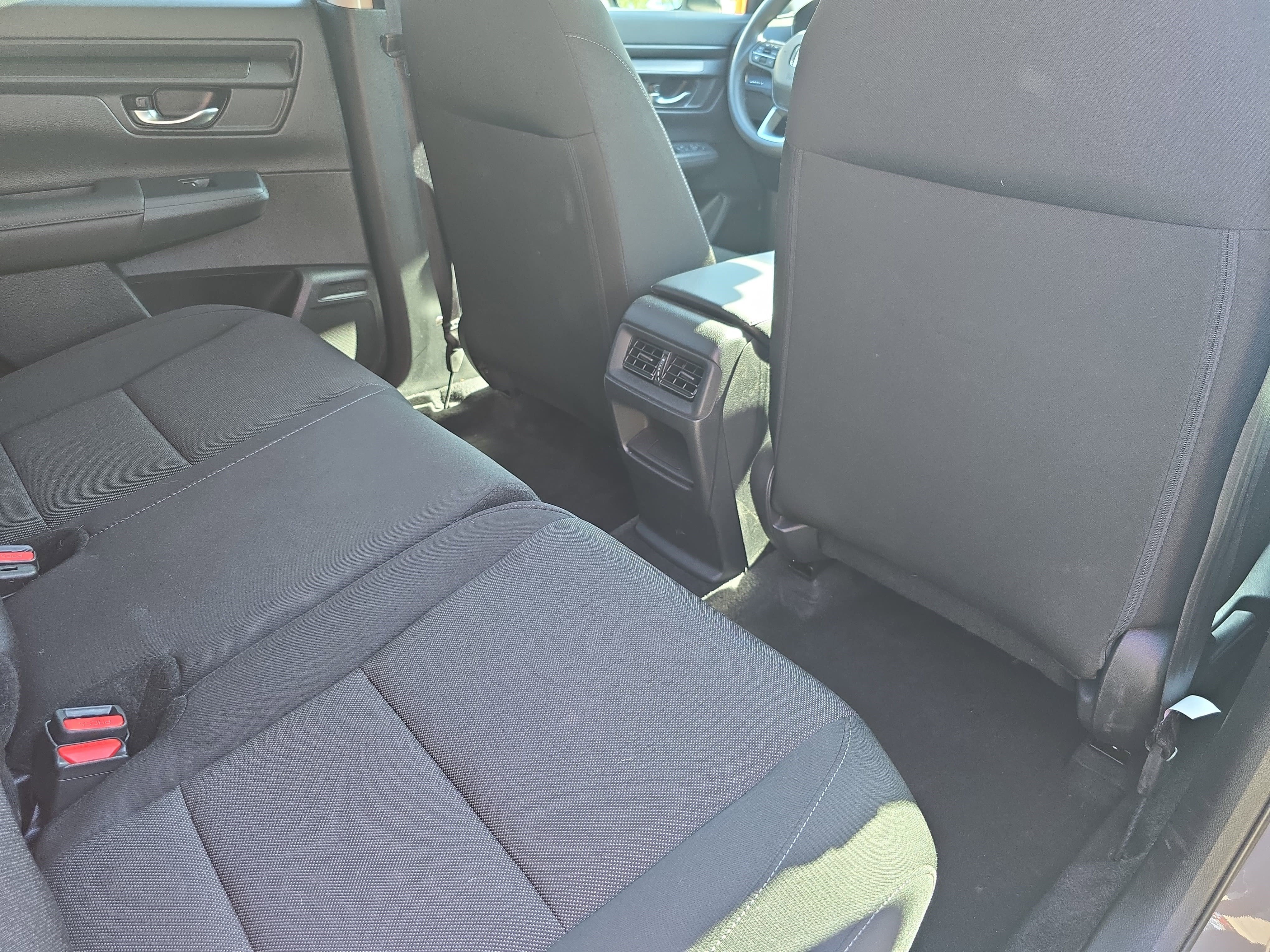 Used 2025 Honda CR-V LX image 11