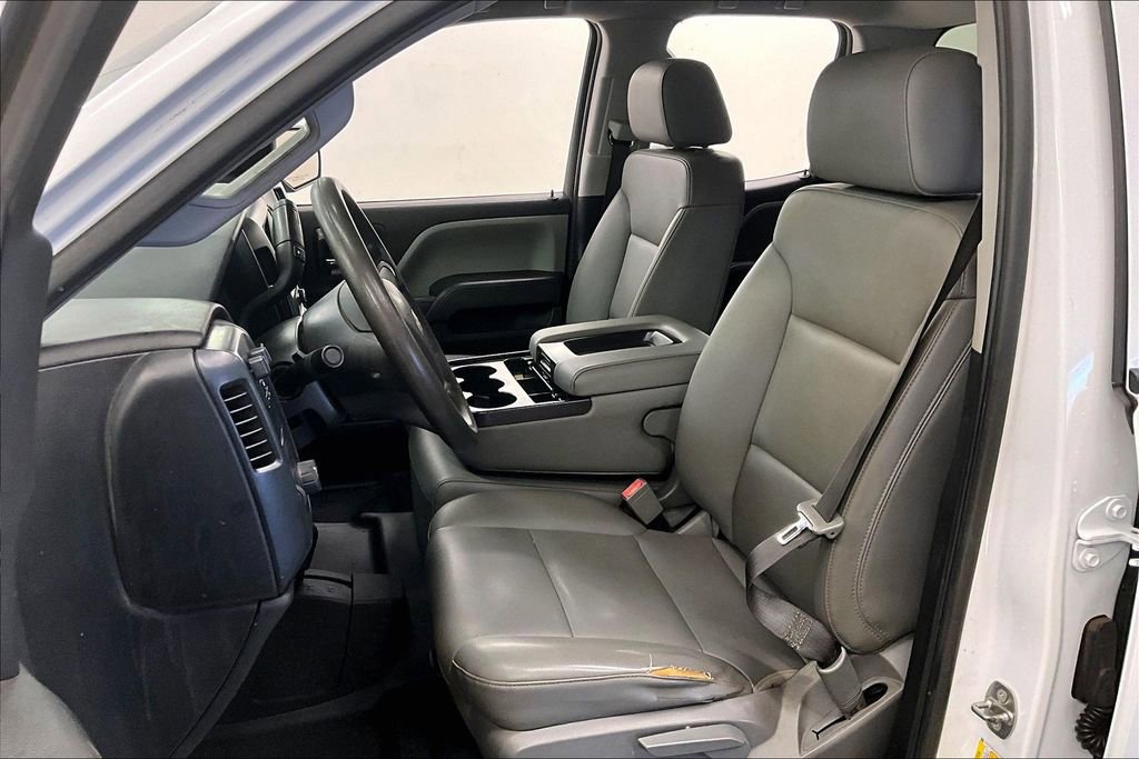Used 2018 Chevrolet Silverado 2500 W/T w/ WT Convenience Package AWD/4WD image 21