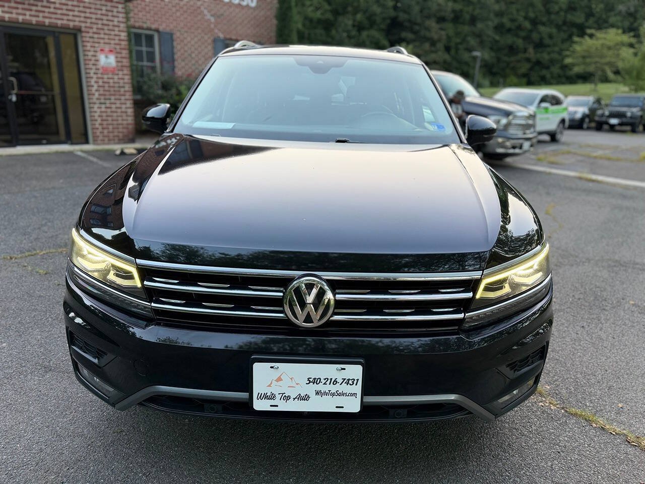 Used 2019 Volkswagen Tiguan SEL Premium AWD/4WD image 10