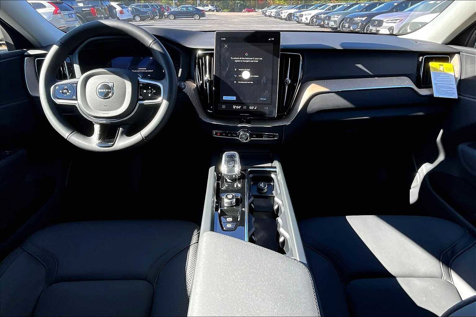 New 2026 Volvo XC60 B5 Plus w/ Protection Package Premier image 7
