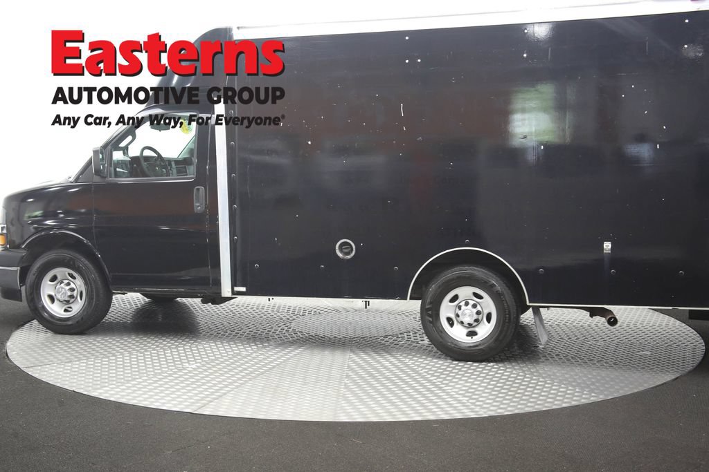 Used 2017 Chevrolet Express 3500 RWD image 58