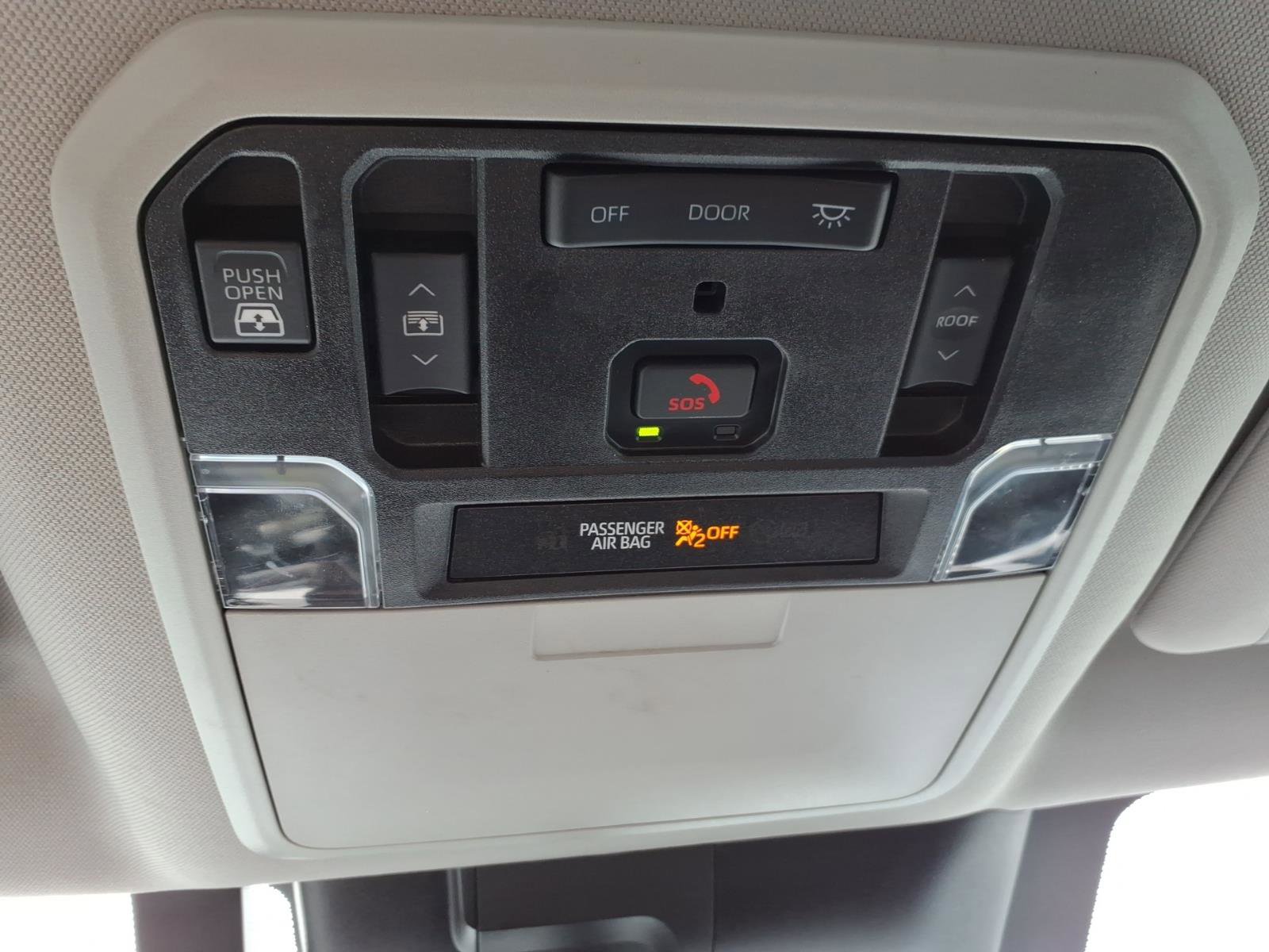 Used 2022 Toyota Tundra Limited w/ Power Package image 24