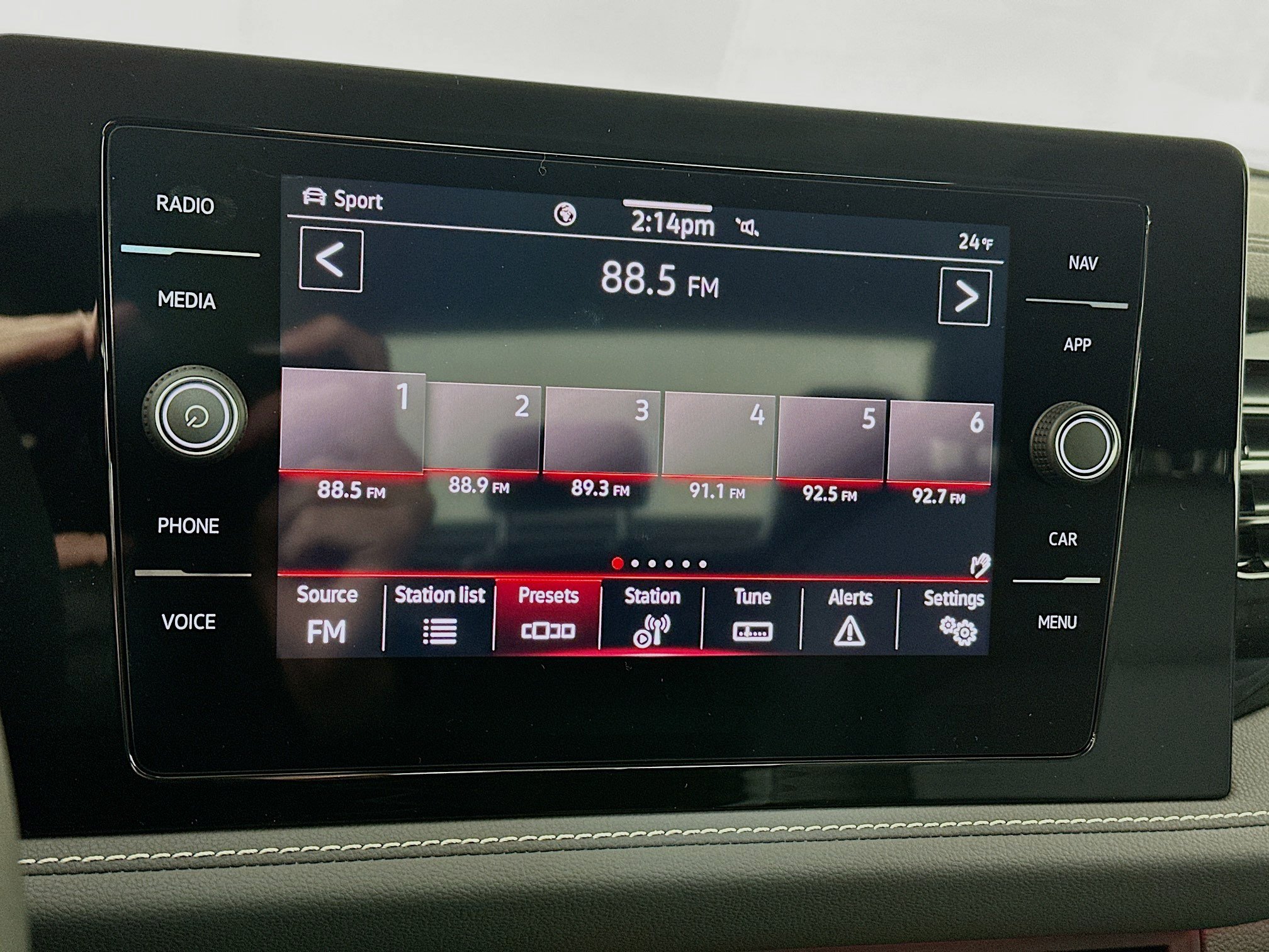 New 2026 Volkswagen Jetta SEL FWD image 15
