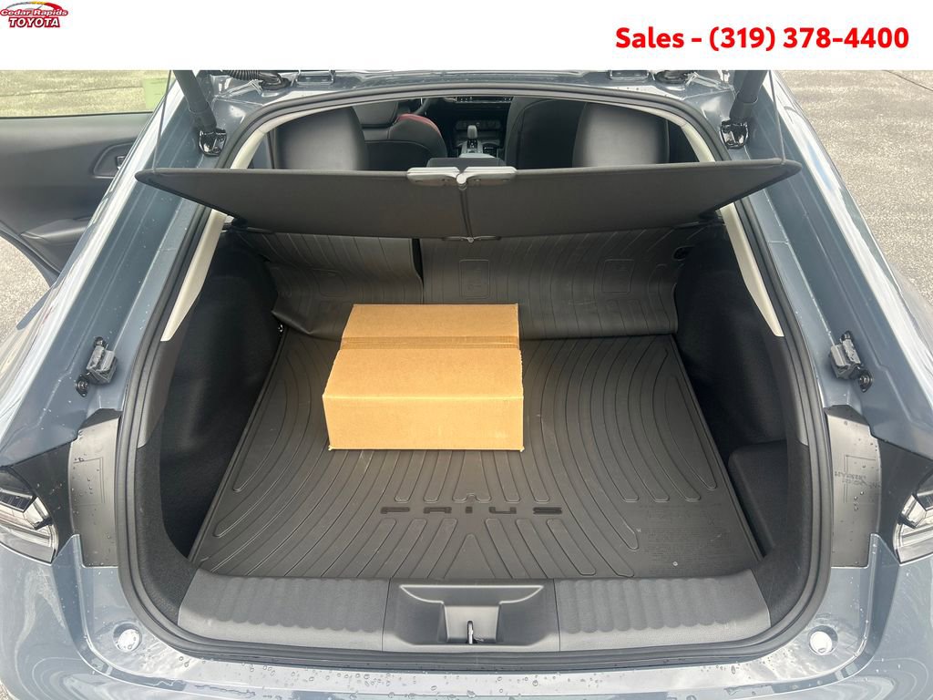 New 2026 Toyota Prius Plug-In Hybrid FWD image 18