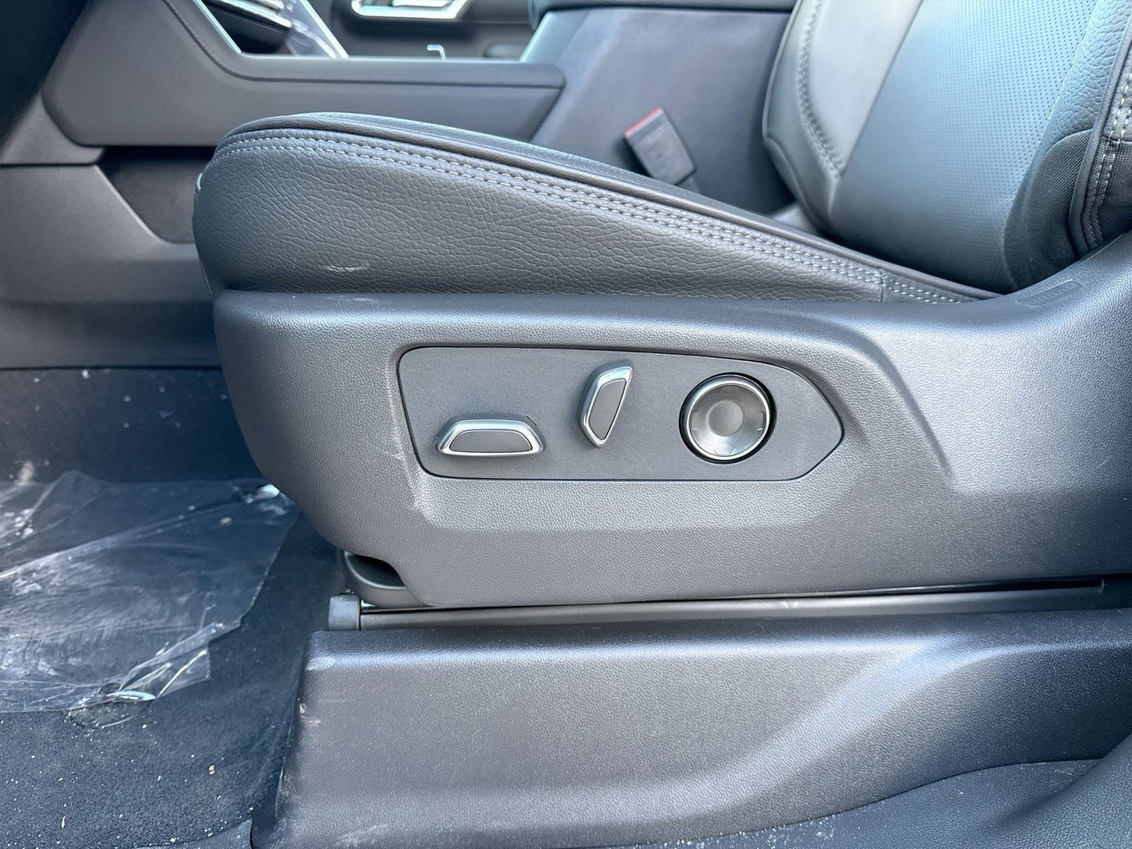 New 2026 GMC Sierra 2500 Denali w/ Technology Package image 14