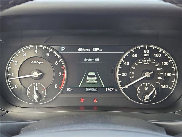 Used 2018 Genesis G90 3.3T Premium image 11