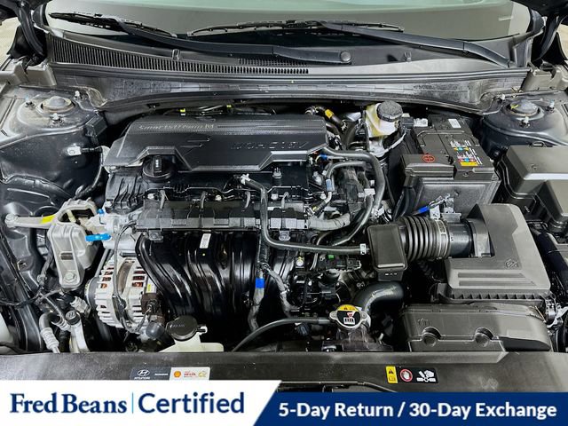 Certified 2025 Hyundai Elantra Sport image 29