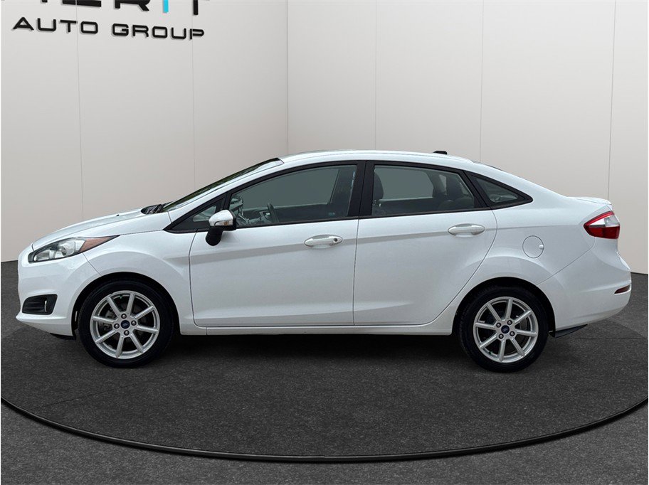 Used 2016 Ford Fiesta SE w/ Equipment Group 201A FWD image 5