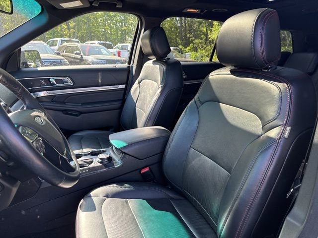 Certified 2017 Ford Explorer Sport w/ Equipment Group 401A image 9