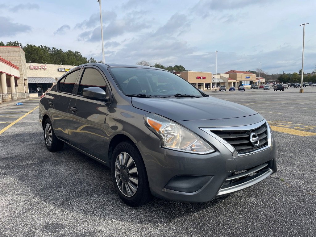 Used 2019 Nissan Versa S Plus image 5