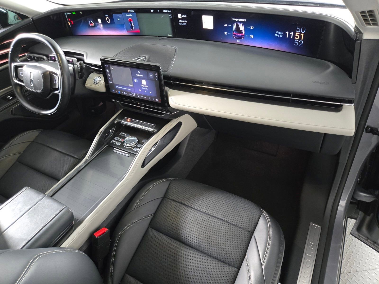 Certified 2024 Lincoln Nautilus Premier AWD/4WD image 18