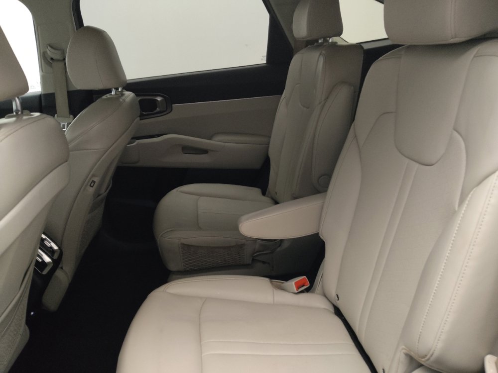 Used 2023 Kia Sorento EX image 18