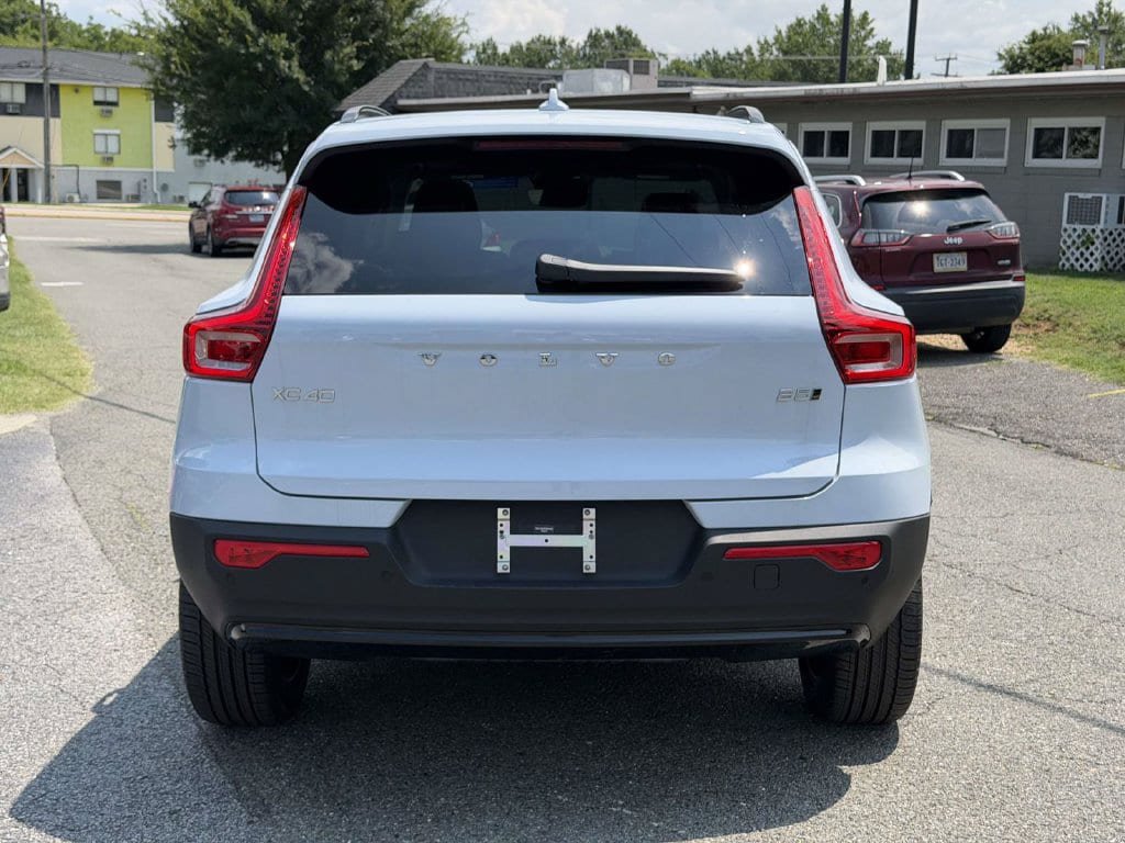 New 2026 Volvo XC40 B5 Plus w/ Protection Package Premier AWD/4WD image 20