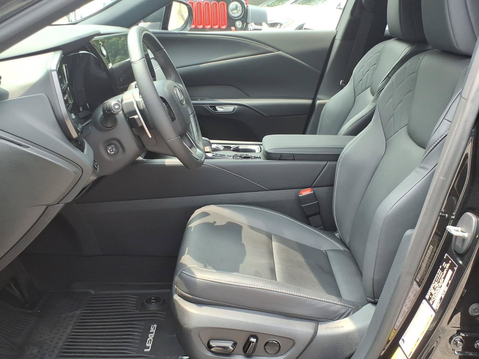 Used 2024 Lexus RX 350 Premium w/ Cold Area Package AWD/4WD image 12