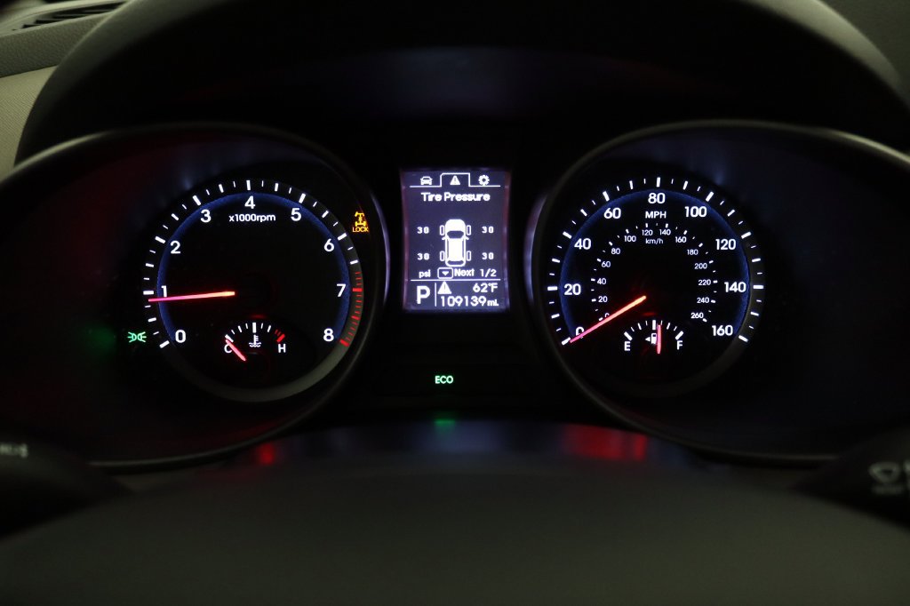 Used 2015 Hyundai Santa Fe Sport AWD/4WD image 18