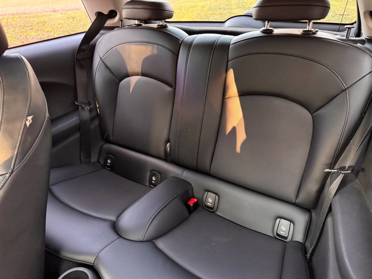 Used 2015 MINI Cooper S image 9