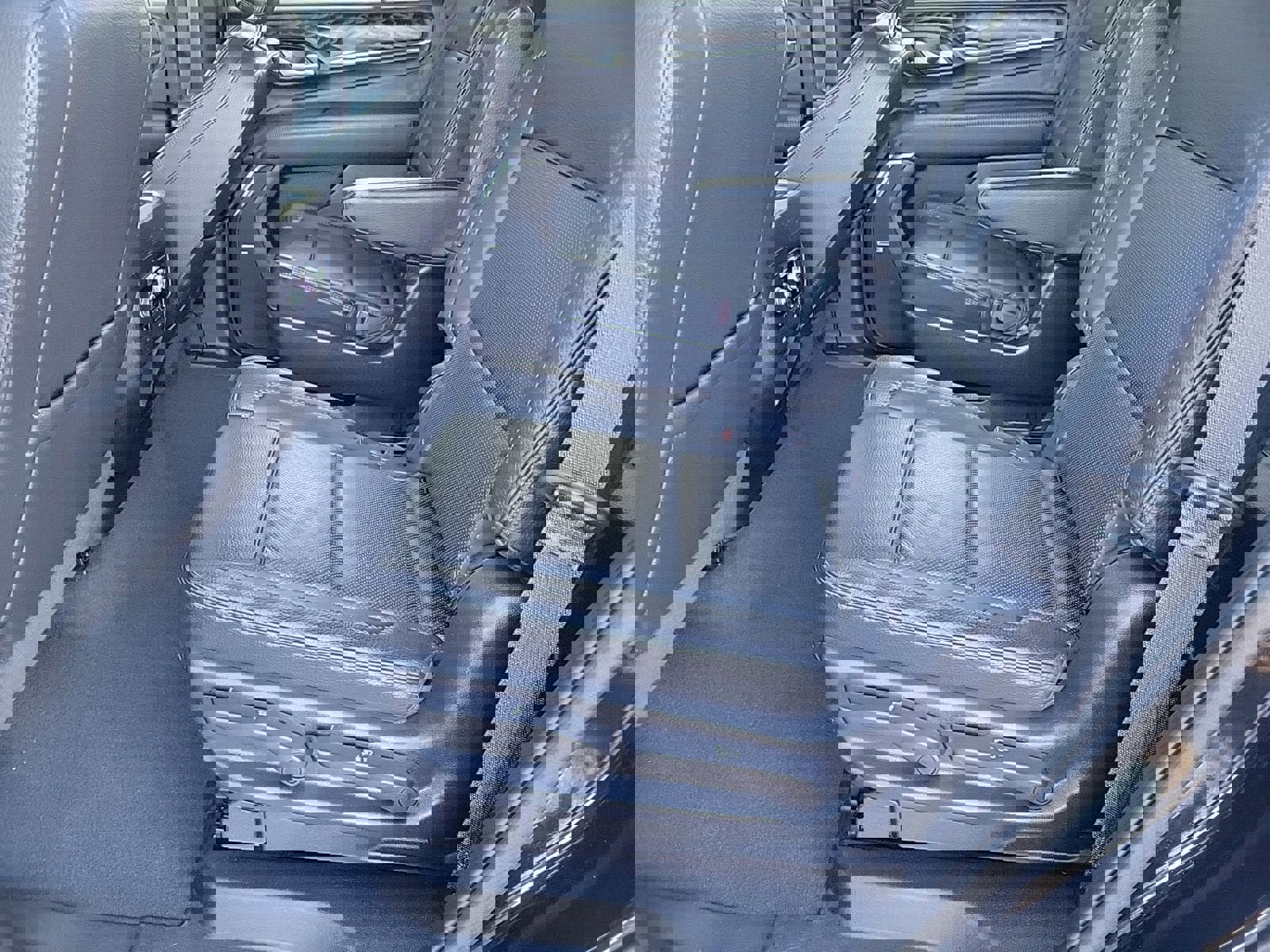 Used 2022 GMC Yukon Denali image 16