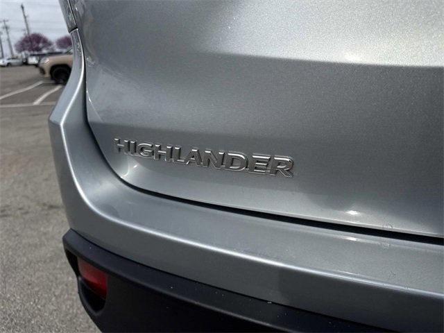 Used 2019 Toyota Highlander LE image 4