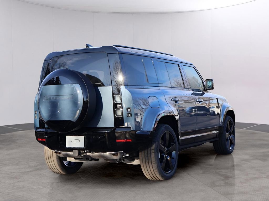 New 2026 Land Rover Defender 110 X-Dynamic SE image 7