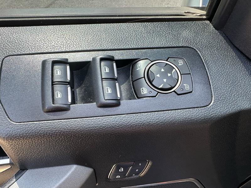 Used 2018 Ford F150 Raptor w/ Equipment Group 802A Luxury image 9