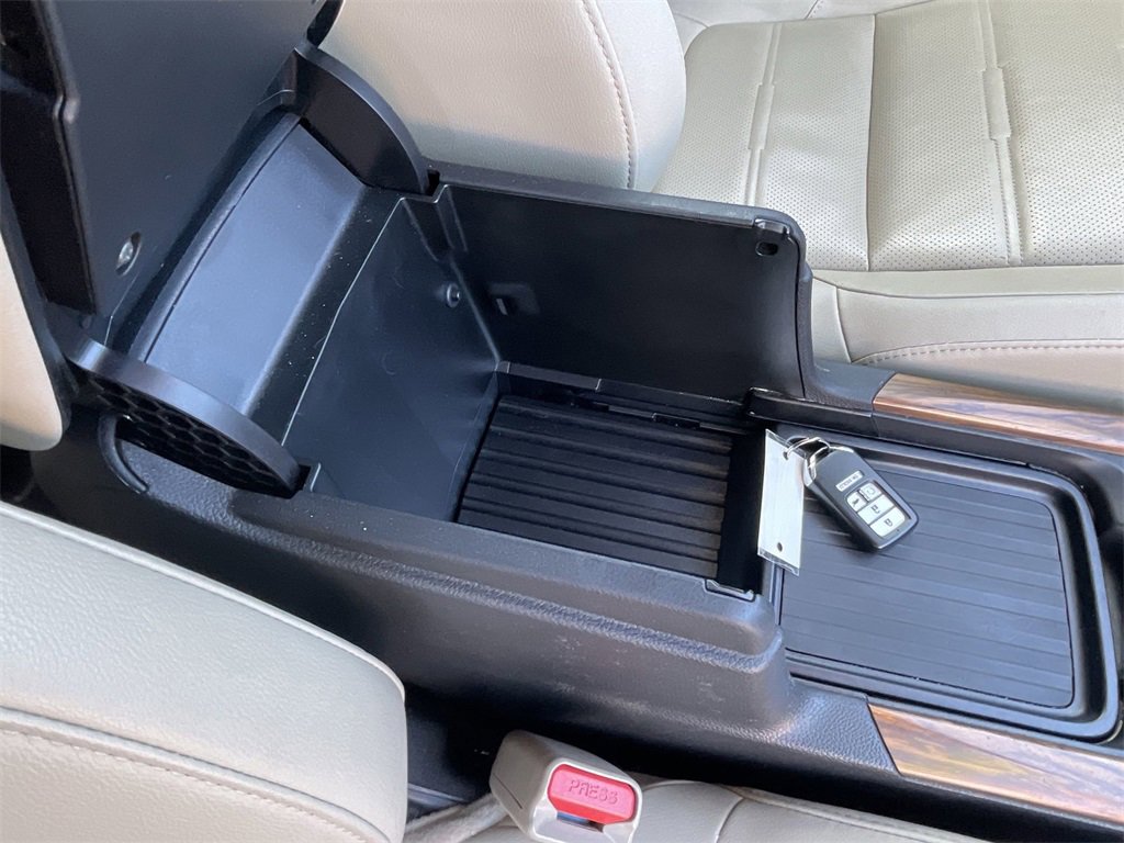 Used 2020 Honda CR-V Touring image 34