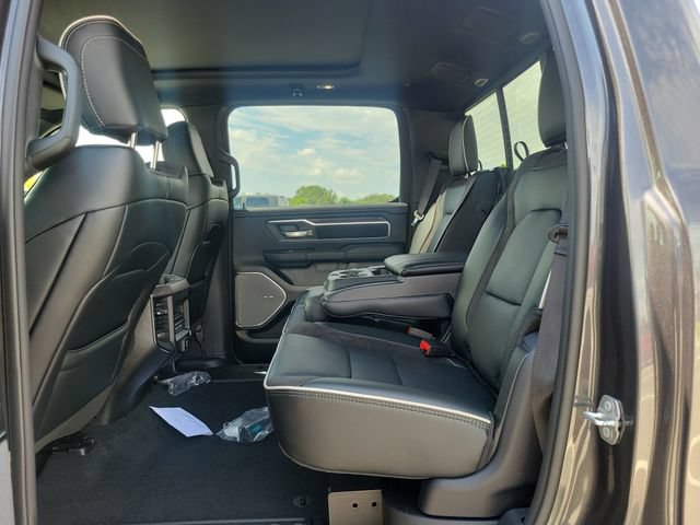 New 2027 RAM 1500 Laramie w/ Night Edition AWD/4WD image 8
