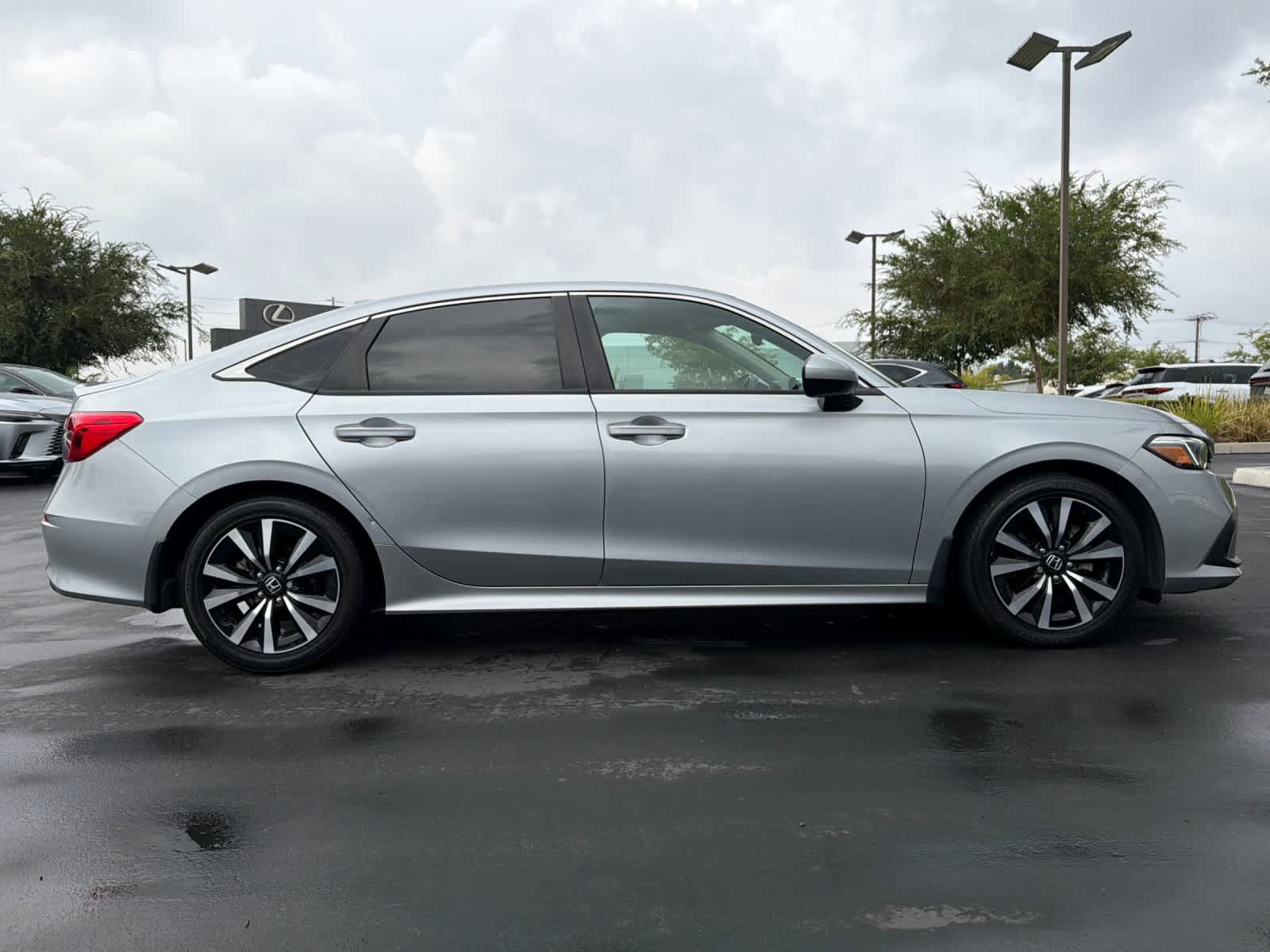 Used 2023 Honda Civic EX image 6