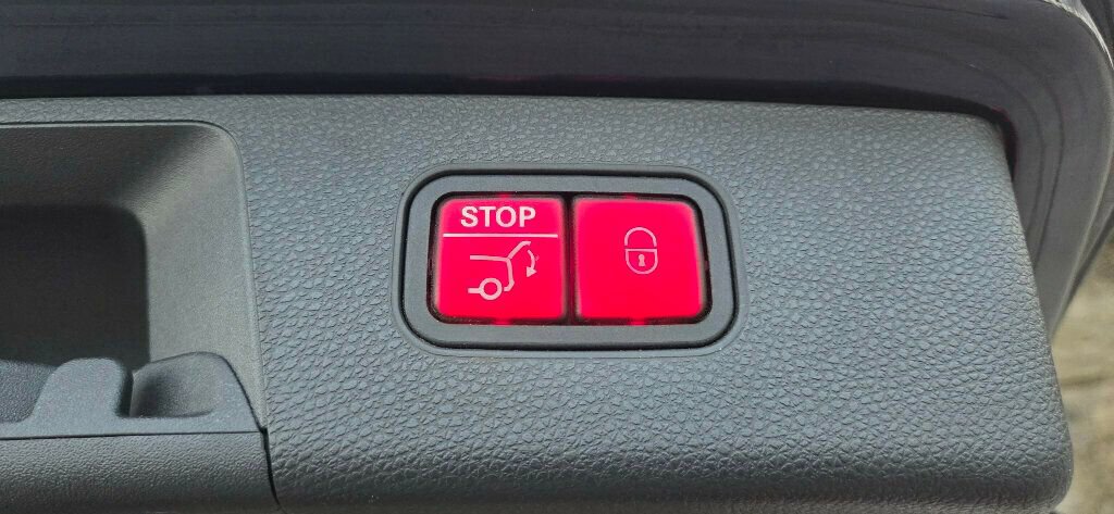 Used 2014 Mercedes-Benz GLK 250 BlueTEC 4MATIC image 17