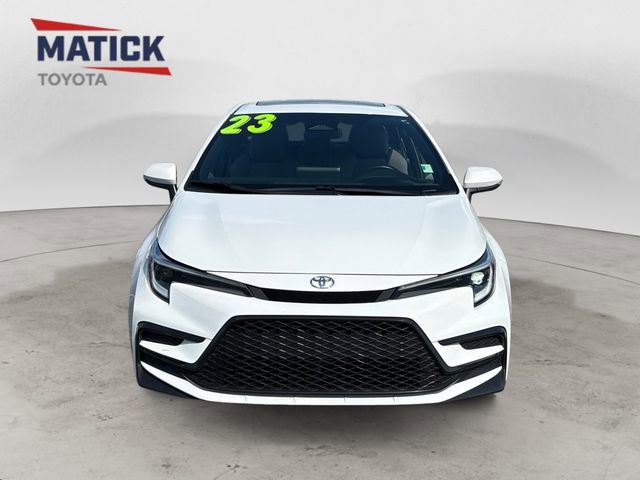 Used 2023 Toyota Corolla SE w/ SE Premium Package image 2