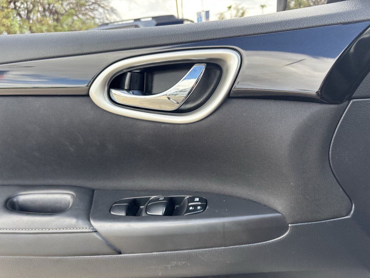 Used 2019 Nissan Sentra SV FWD image 19