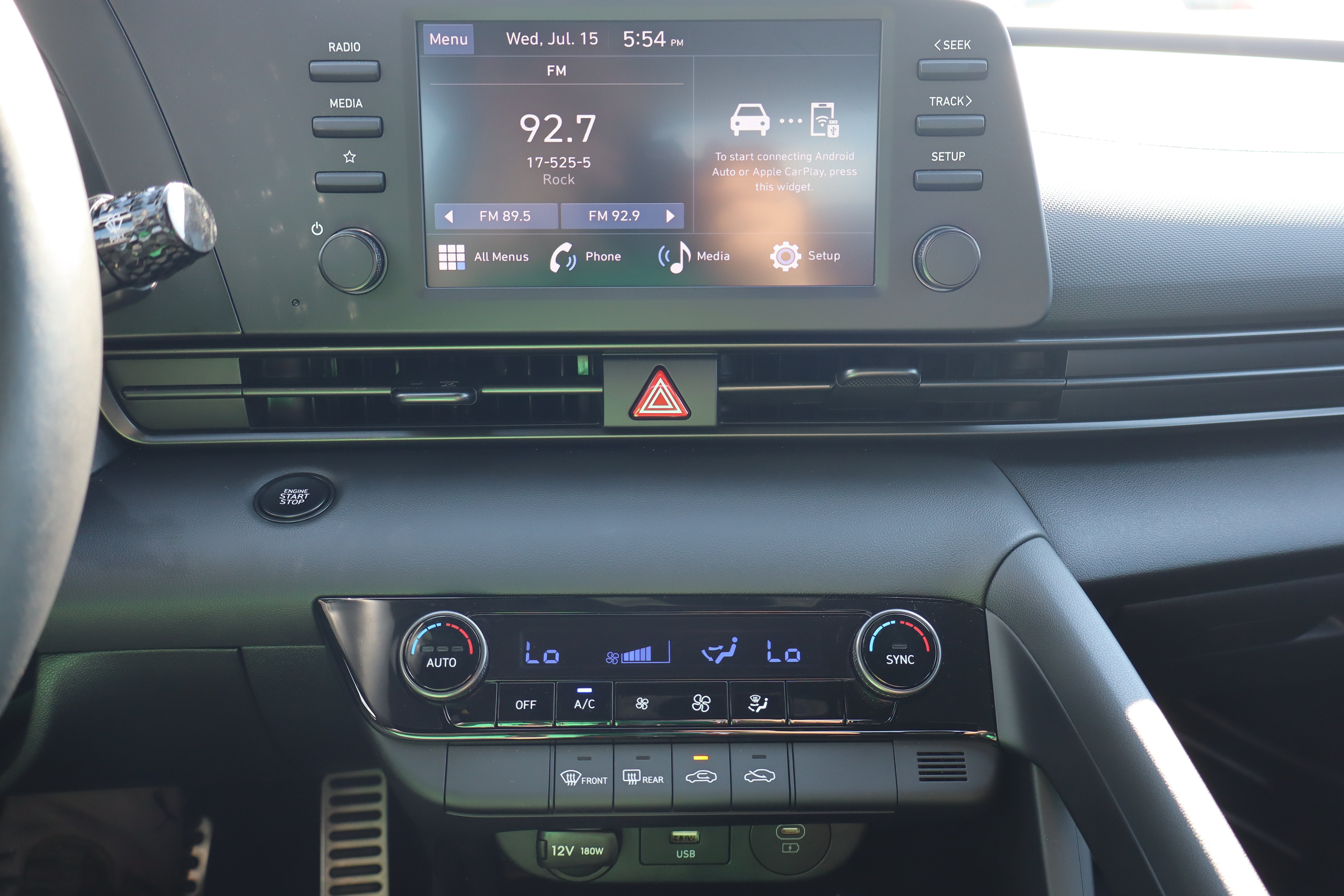 Used 2025 Hyundai Elantra Sport FWD image 17