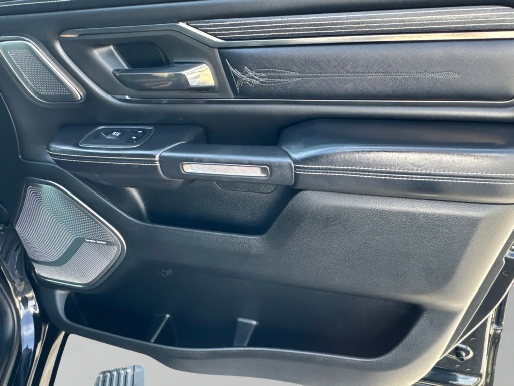 Used 2020 RAM 1500 Limited w/ Black Appearance Package AWD/4WD image 44