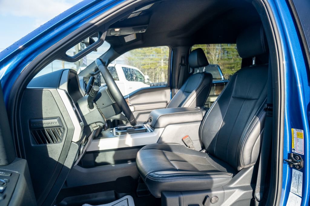 Used 2022 Ford F250 Lariat w/ Black Appearance Package image 19