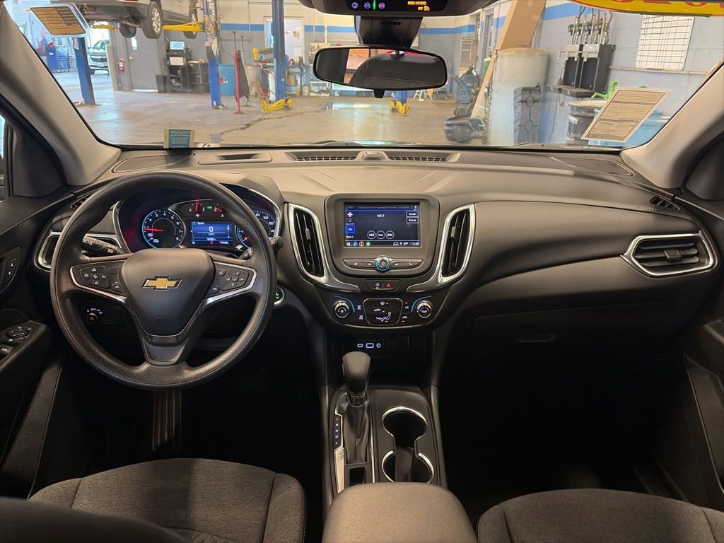 Used 2023 Chevrolet Equinox LT AWD/4WD image 17