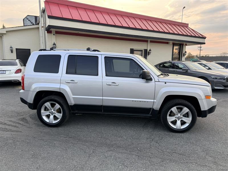 Used 2012 Jeep Patriot Limited w/ Sun/Sound Group image 4