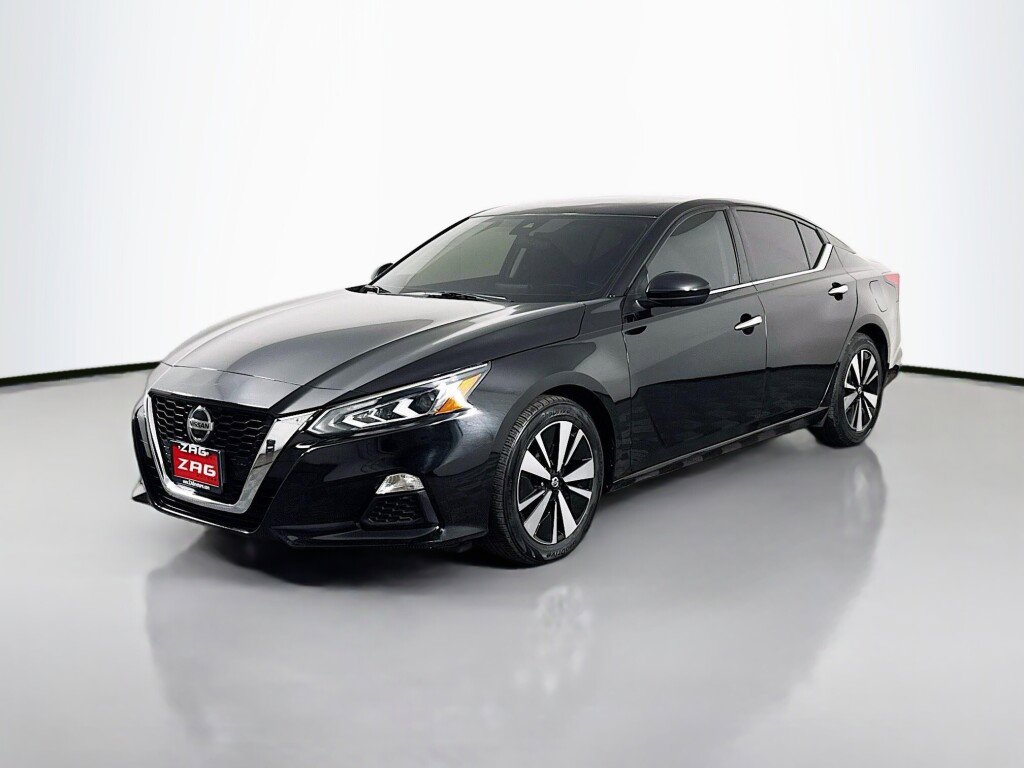 Used 2021 Nissan Altima 2.5 SV