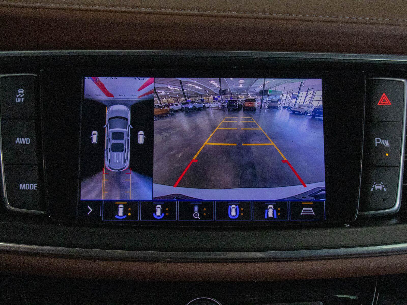 Used 2021 Buick Enclave Avenir w/ Avenir Technology Package AWD/4WD image 6