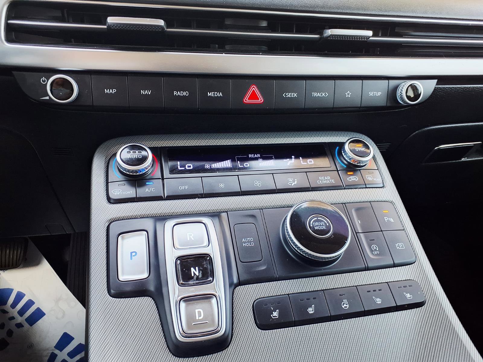Used 2024 Hyundai Palisade SEL image 24
