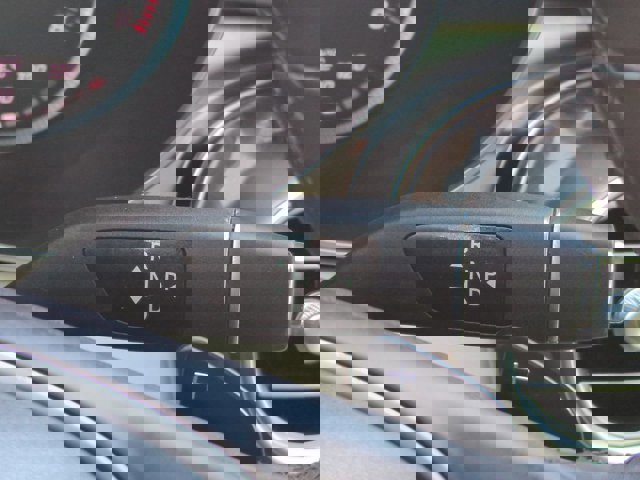 Used 2015 Mercedes-Benz C 300 4MATIC Sedan image 25