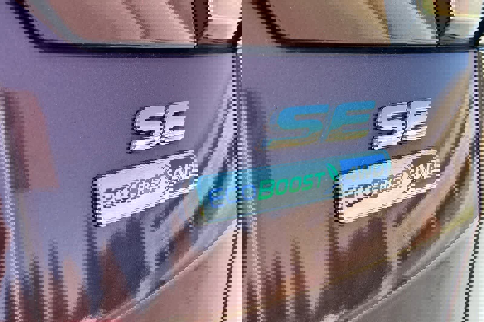 Used 2018 Ford Escape SE w/ SE Sport Appearance Package image 13