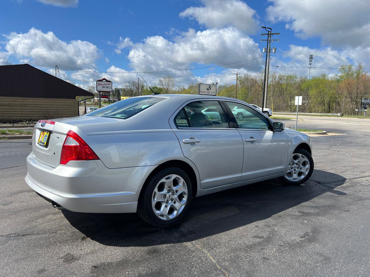 Used 2010 Ford Fusion SE FWD image 8