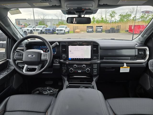 New 2026 Ford F250 Lariat w/ Black Appearance Package AWD/4WD image 18