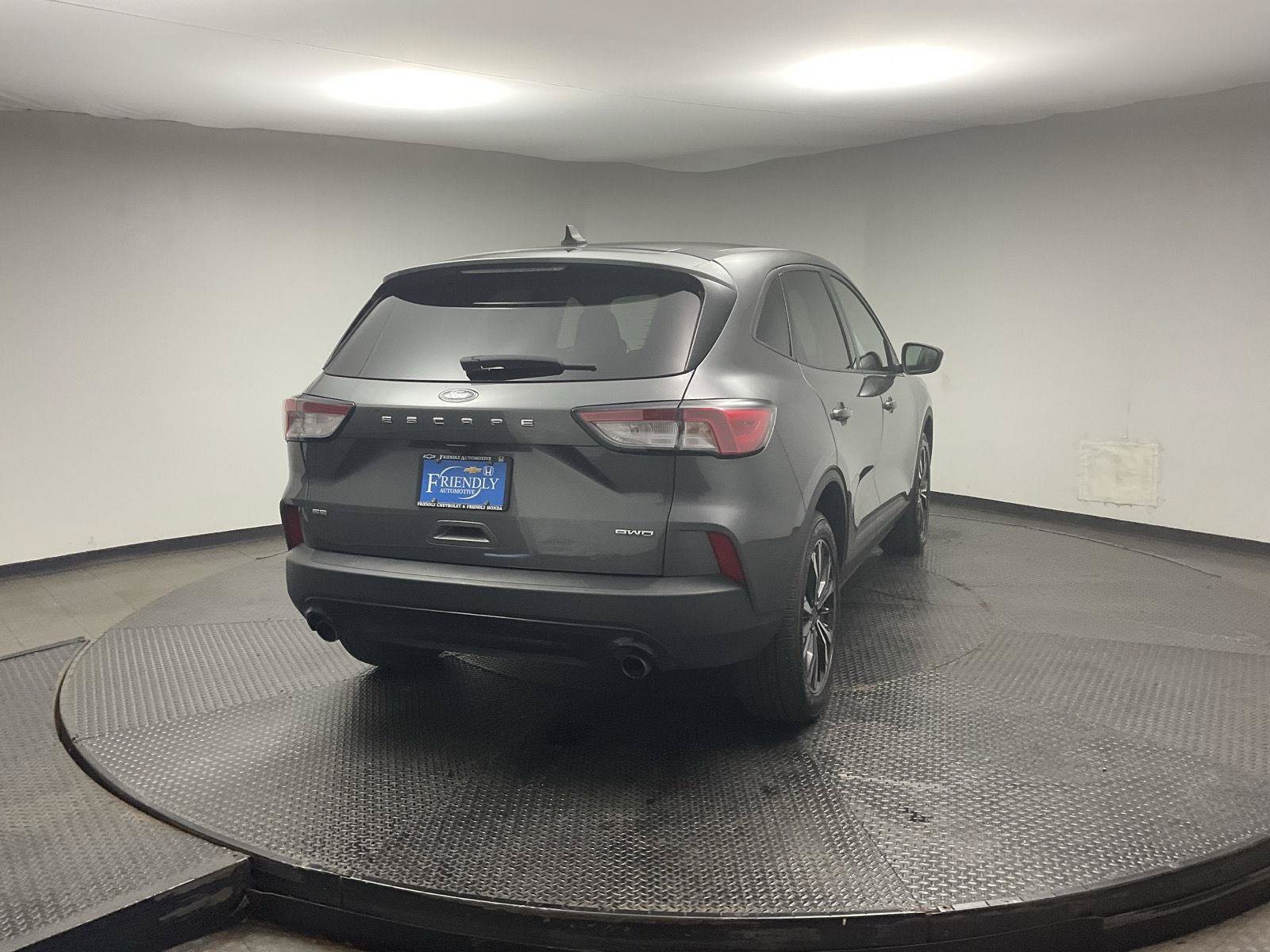 Used 2022 Ford Escape SE w/ SE Sport Appearance Package AWD/4WD image 7
