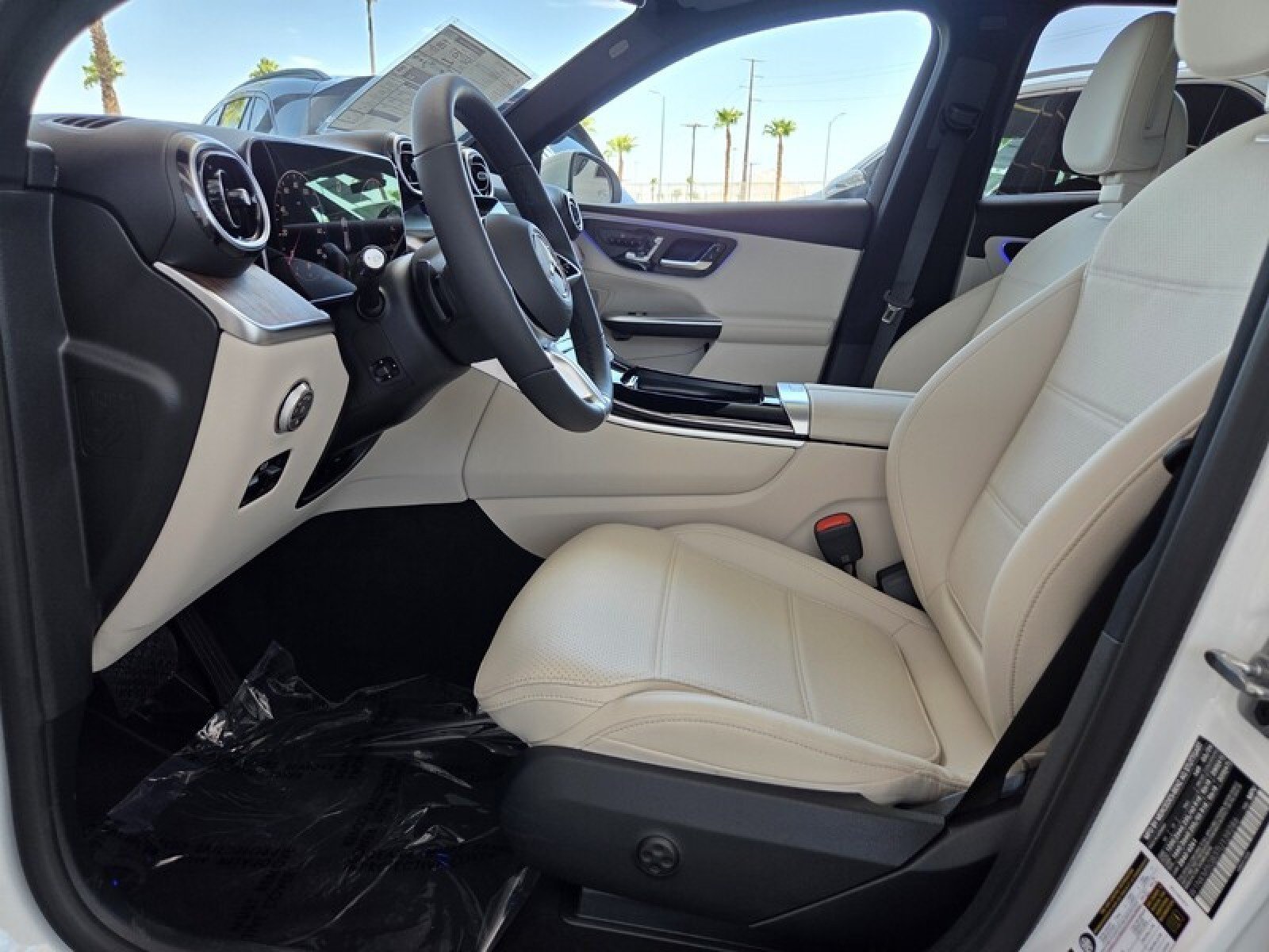 New 2026 Mercedes-Benz GLC 350e 4MATIC image 11