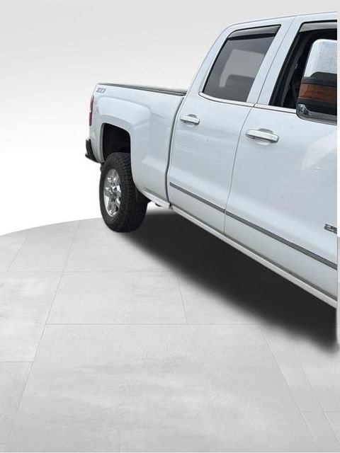 Used 2015 Chevrolet Silverado 2500 LTZ w/ Z71 Package, Off-Road AWD/4WD image 18