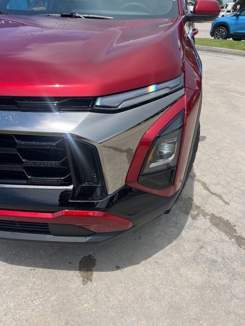 New 2026 Chevrolet Equinox ACTIV w/ LPO, Floor Liner Package image 13