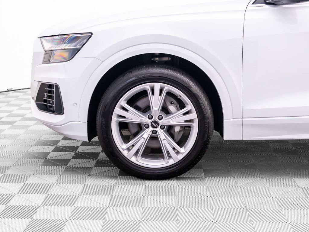 Used 2023 Audi Q8 Premium Plus AWD/4WD image 36