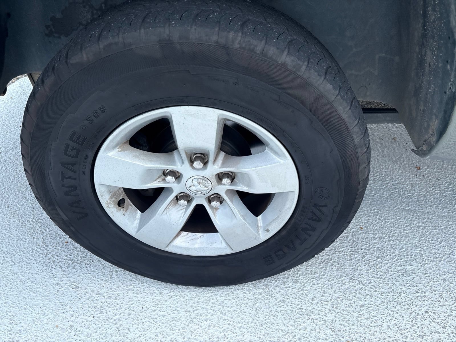 Used 2021 RAM 1500 Classic SLT AWD/4WD image 9