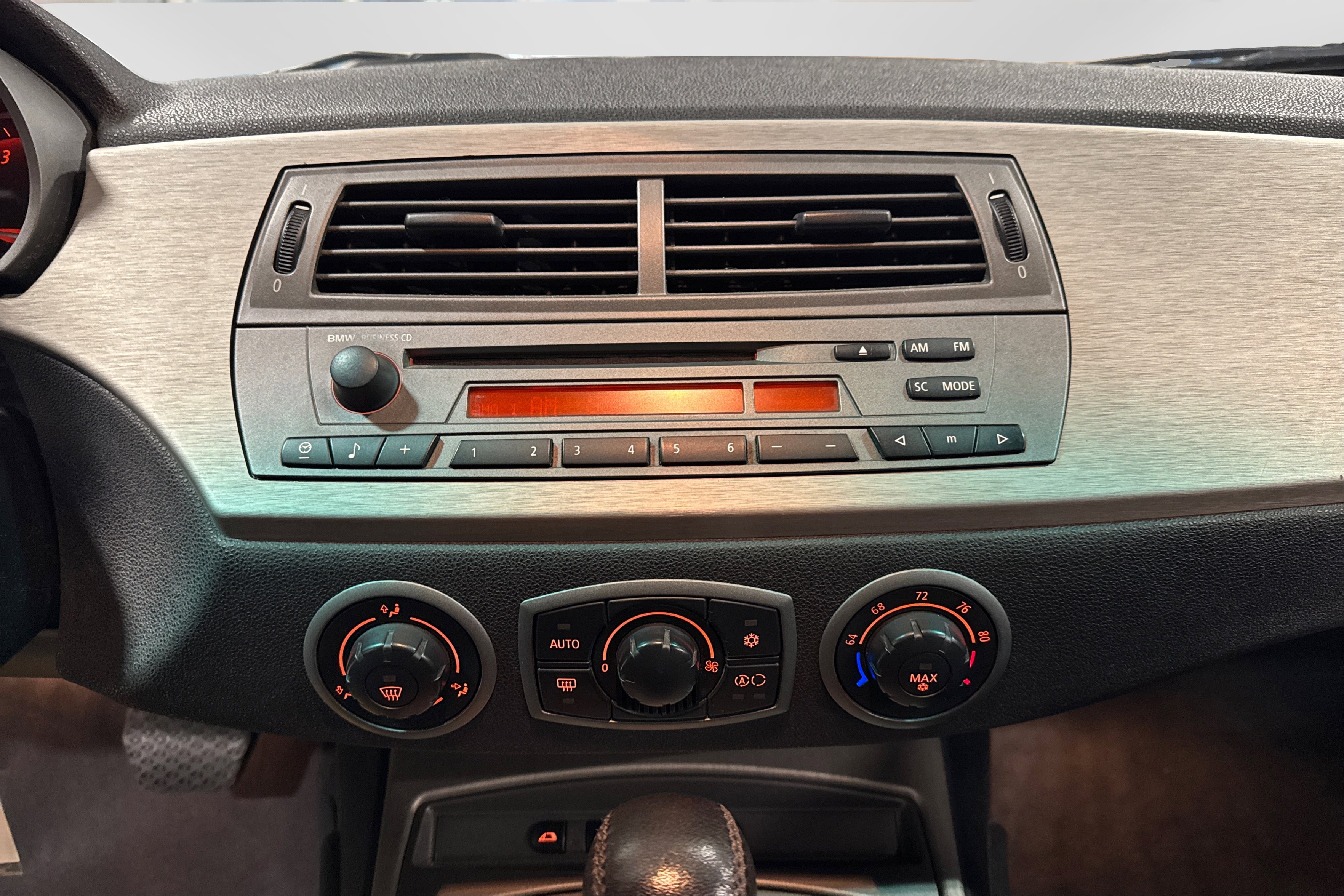 Used 2003 BMW Z4 2.5i image 25