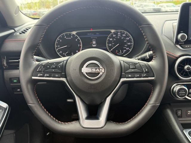 Certified 2025 Nissan Sentra SR FWD image 9